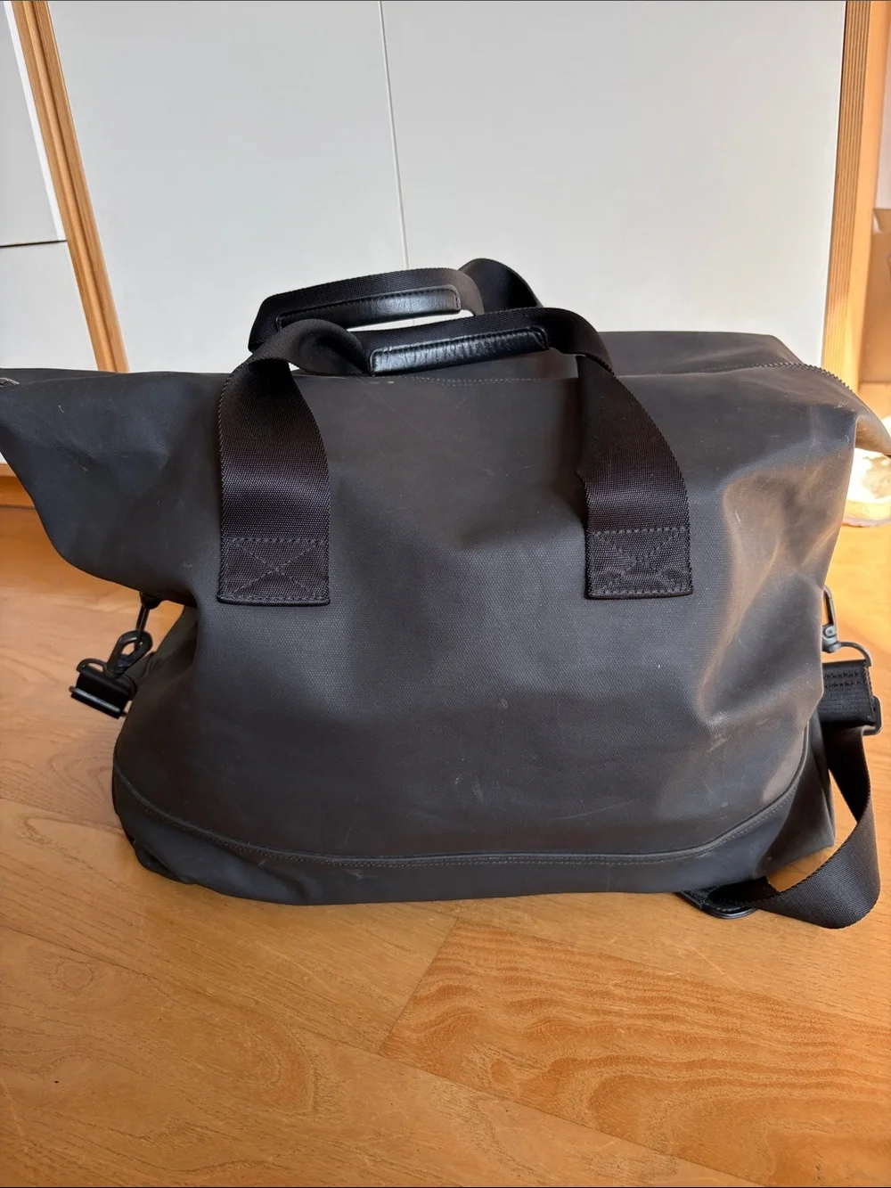 lululemon athletica Men's Black Duffel Bag